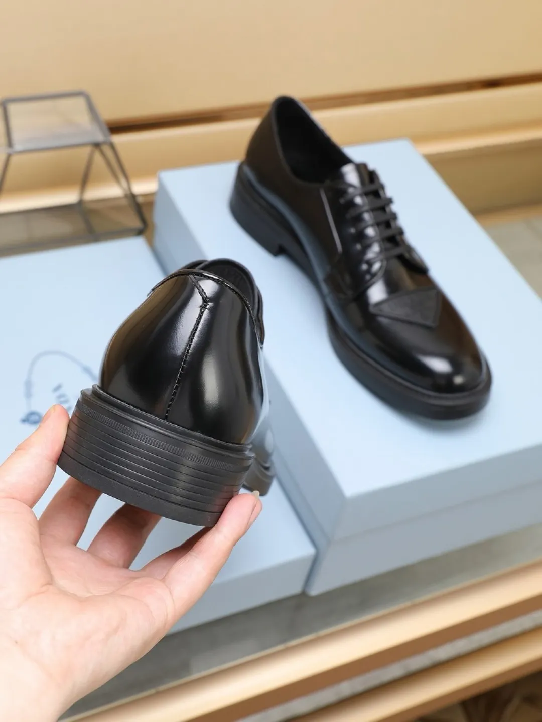 P640💰🔥《PRADA》👏Latest • High-end top brand luxury ~ purchasing agency, top quality. New fashionable business men's shoes🔜The uppers are made of original open-edge beaded cowhide➕cowhide·lining, with fine workmanship. The original stylish and soft combination wear-resistant and non-slip outsole is light and comfortable on the feet. The real thing looks better in real life. Size: 38/45